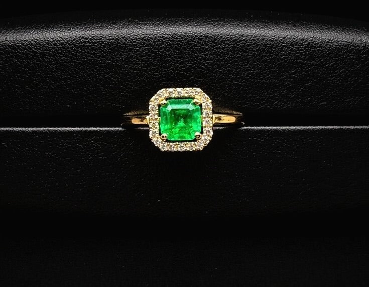 Natural Colombian Emerald & Diamond Halo Ring in 18K Yellow Gold - 0.60ct Vivid Green Emerald + 0.22ct Natural Diamonds | Certified