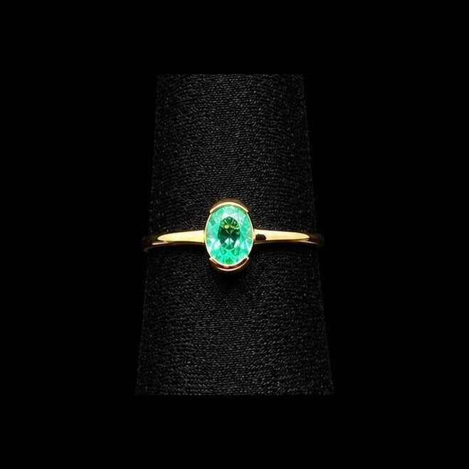 Colombian Muzo Emerald Solitaire Ring — 0.50ct Oval, 18K Yellow Gold