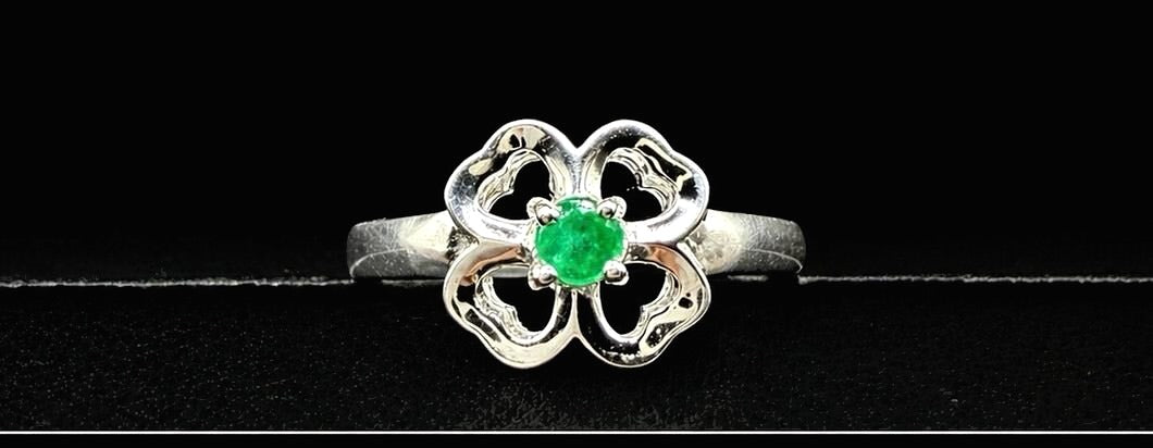 Colombian Emerald Clover Ring — 0.12ct, 925 Sterling Silver
