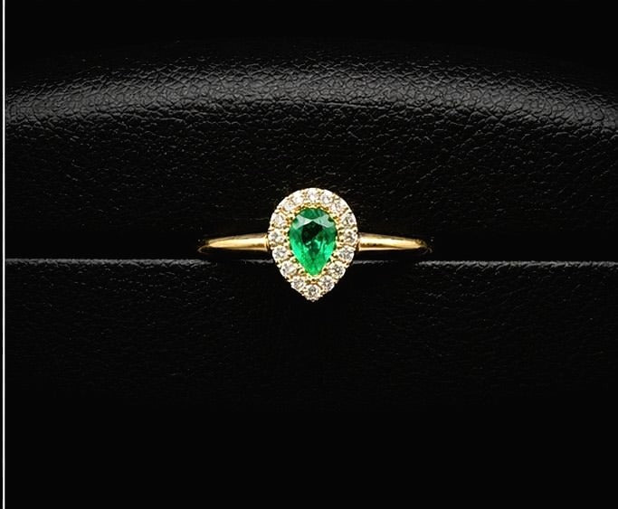 Pear-Shaped Colombian Emerald Halo Ring — 0.30ct Muzo Origin, 18K Yellow Gold