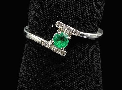 Colombian Emerald Solitaire Ring — 0.20ct, 925 Sterling Silver