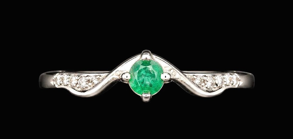 Colombian Emerald Solitaire Ring — 0.17ct, 925 Sterling Silver