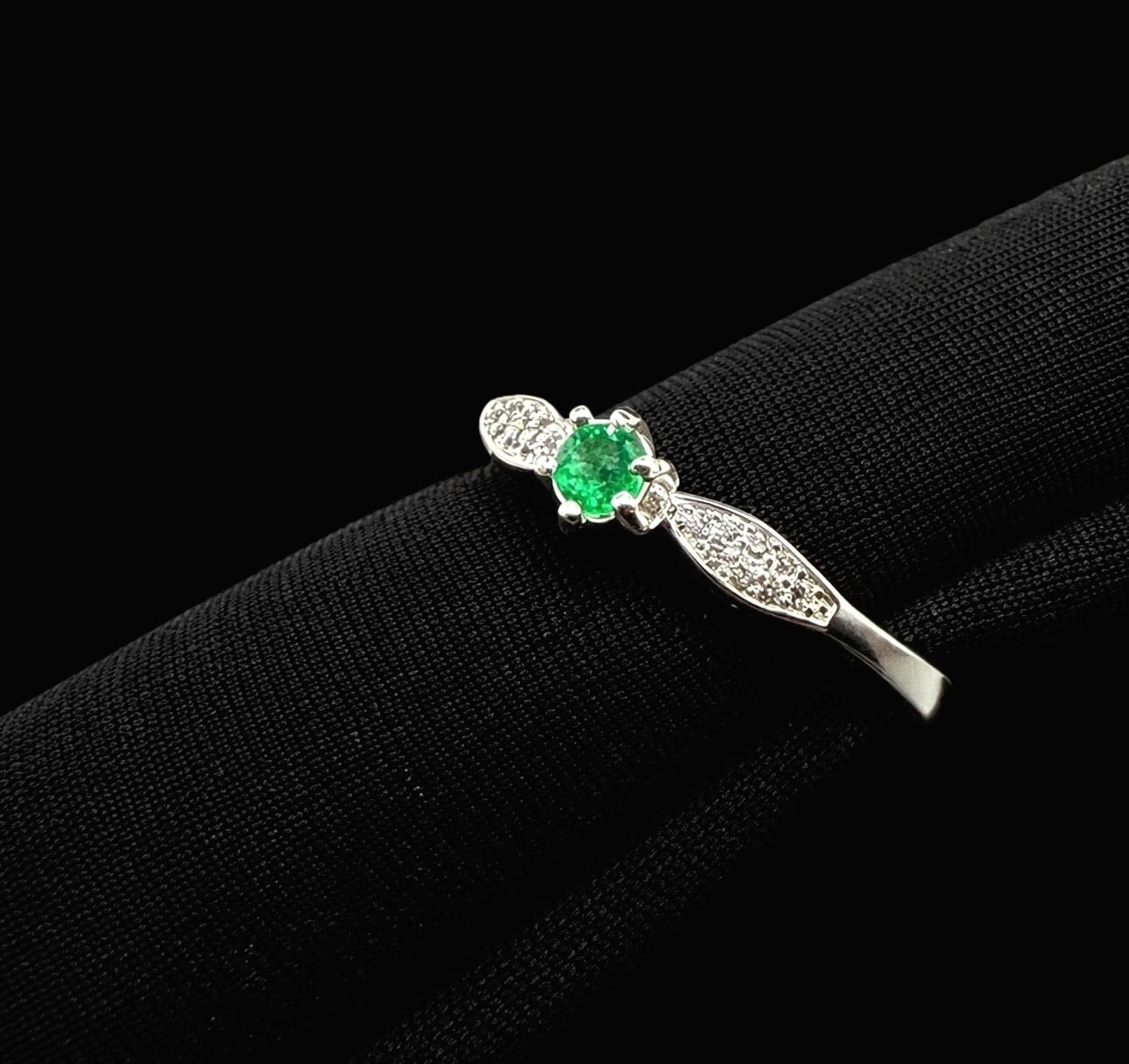 Colombian Emerald Solitaire Ring — 0.15ct, 925 Sterling Silver